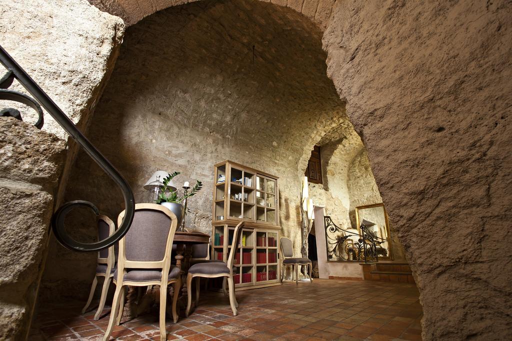 Chateau De Rochegude Zewnętrze zdjęcie